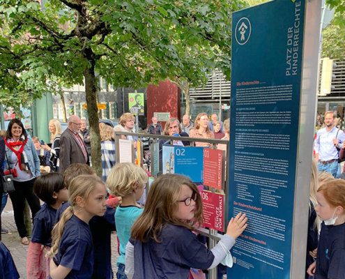 Platz der Kinderrechte - Installation