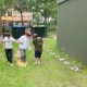 kinder barfuss im Sinnesparcours